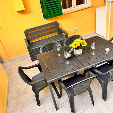 La Casetta Del Vicolo Apartment *