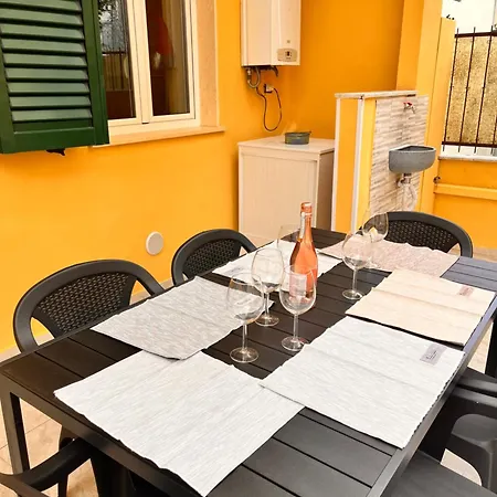 La Casetta Del Vicolo Apartmán