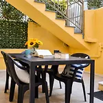 Apartamento La Casetta Del Vicolo - Free Parking & 15 Min Station *