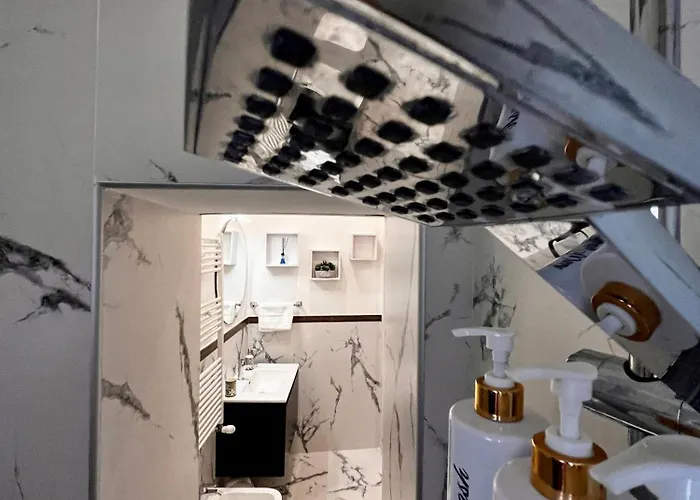 La Casetta Del Vicolo - Free Parking & 15 Min Station *