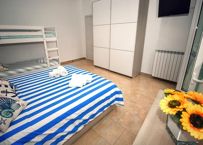 La Casetta Del Vicolo - Free Parking & 15 Min Station Appartement La Spezia